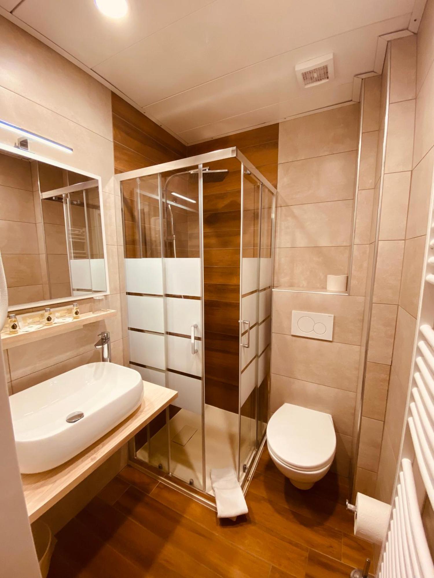 Hotel Garni Montaldi Muralto Exterior photo